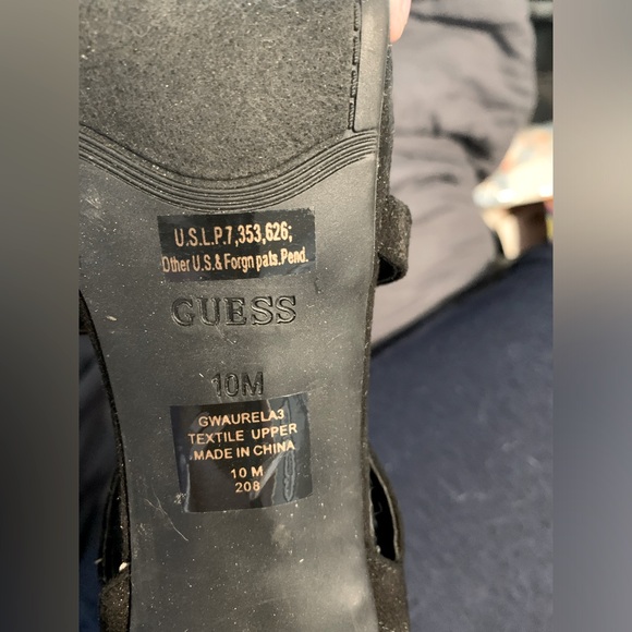 NWOB - Guess Suede Strappy Platform Sandals Aurora3 Size 10 Orig $129 Sell $75 - Picture 2 of 4